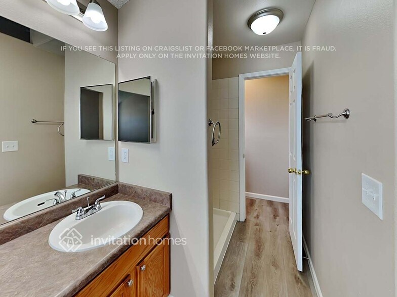 Building Photo - 7395 Middle Bay Way