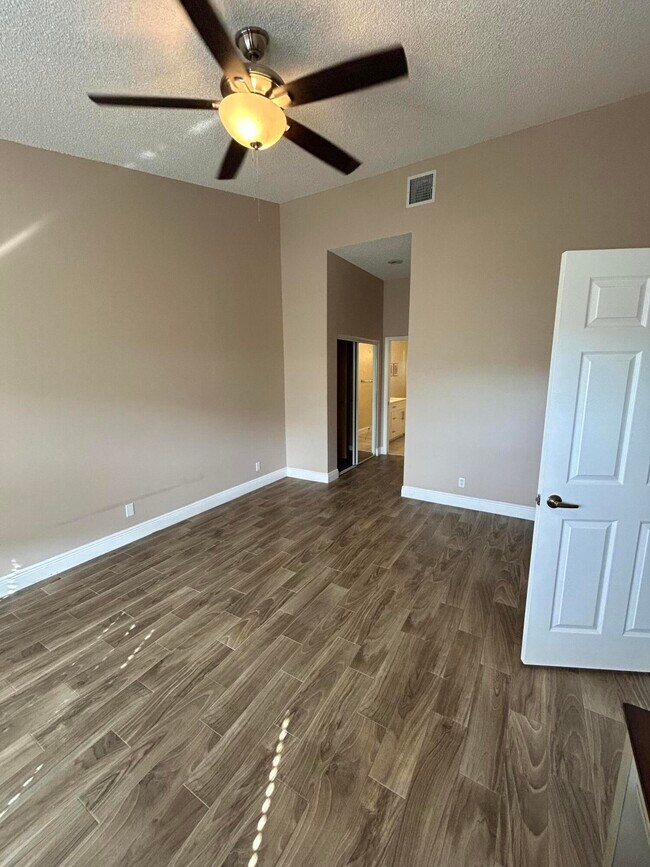 Building Photo - 6351 Long Key Ln