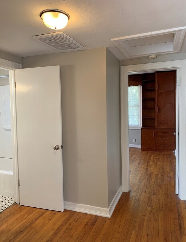 Building Photo - Charming Corner-Lot Home with Huge Fenced Yard & Detached Garage