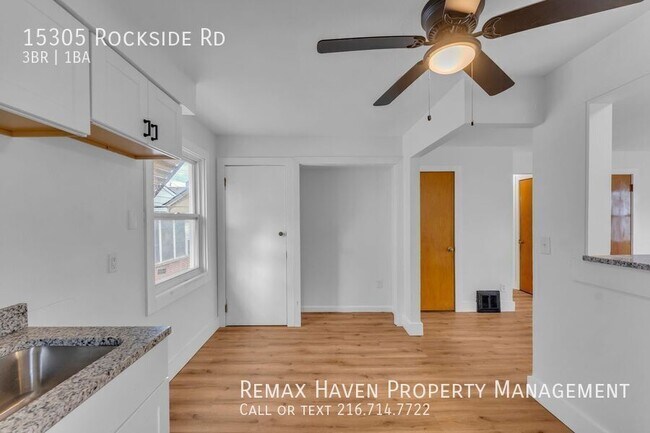 Building Photo - 15305 Rockside Rd