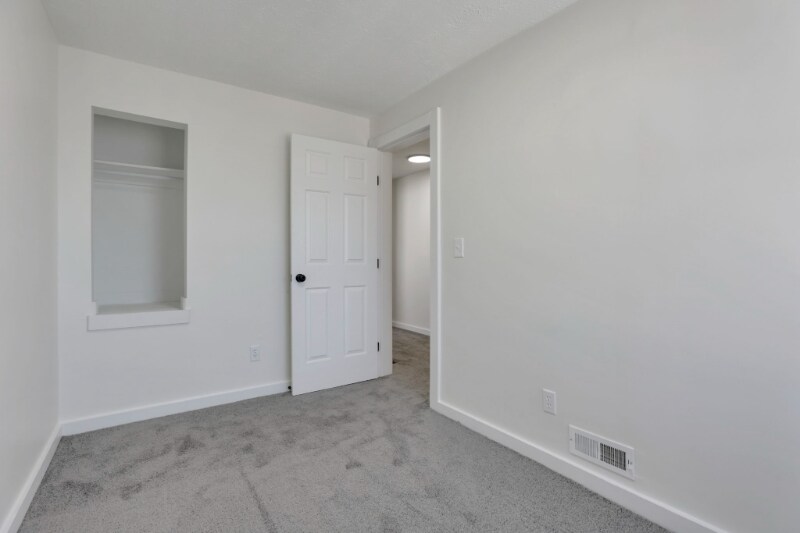 Building Photo - 1359-1361-1361 Kent St