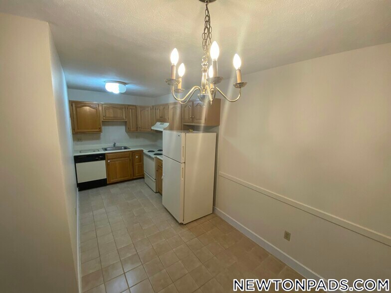 Building Photo - 278 Grove St