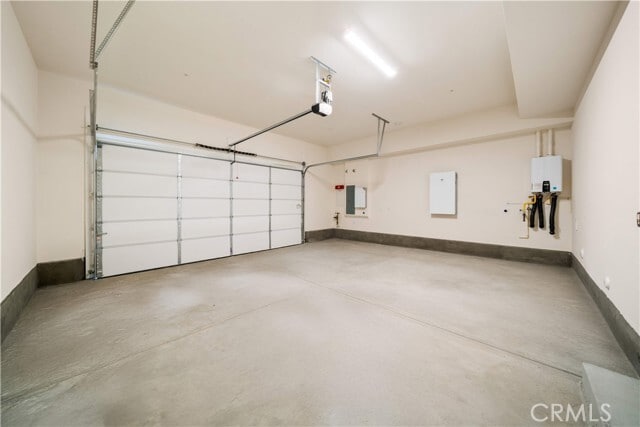 Building Photo - 297 Shoveler