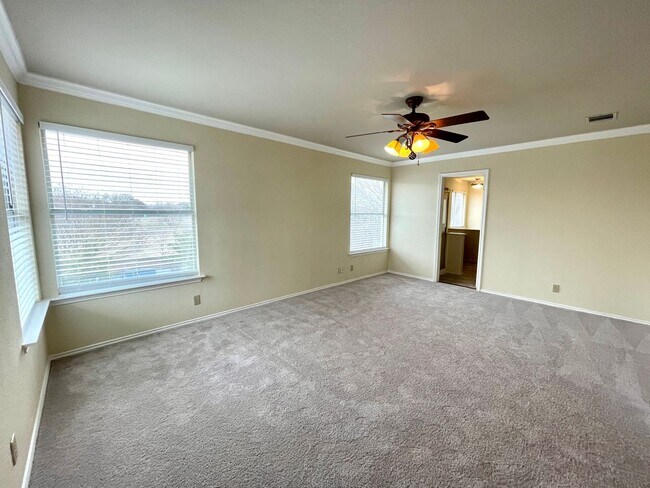 Building Photo - Lovely 3 Bedroom/2.5 Bathroom in Round Rock!