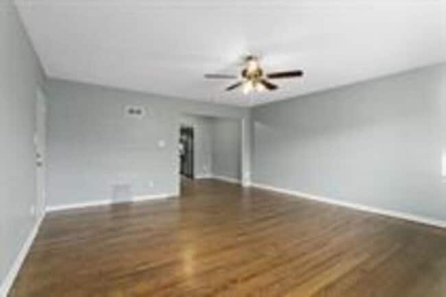 Building Photo - 4110 Clark Ave