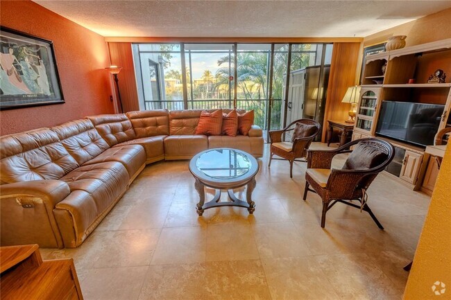 Building Photo - 2930 SW 87th Ter