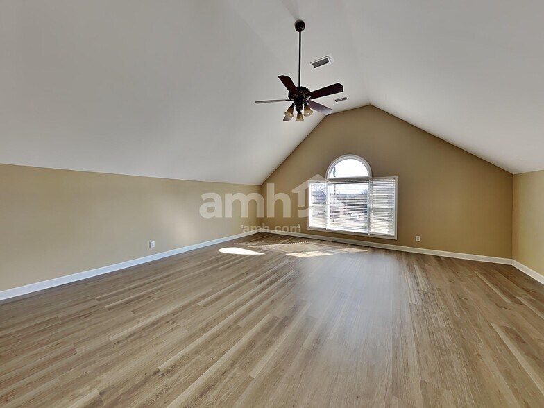 Building Photo - 227 Rockytop Trl