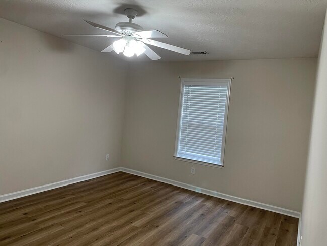 Building Photo - 1310 Triple Tree Ln SW