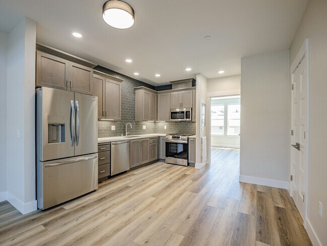 Building Photo - 136 Aptos Vlg Wy