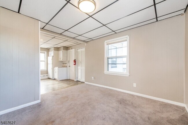 Building Photo - 106 Sadler Rd