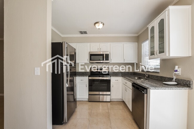 Building Photo - 4058 Spoonbill Ave