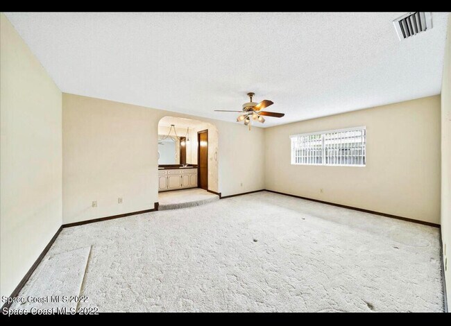 Building Photo - 755 Verbenia Dr