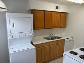 Building Photo - 207 Lovelace Dr