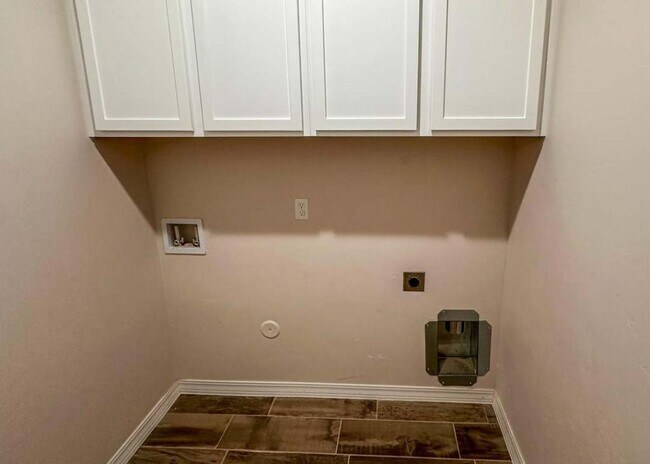 Building Photo - 14399 Aria Lopez Dr
