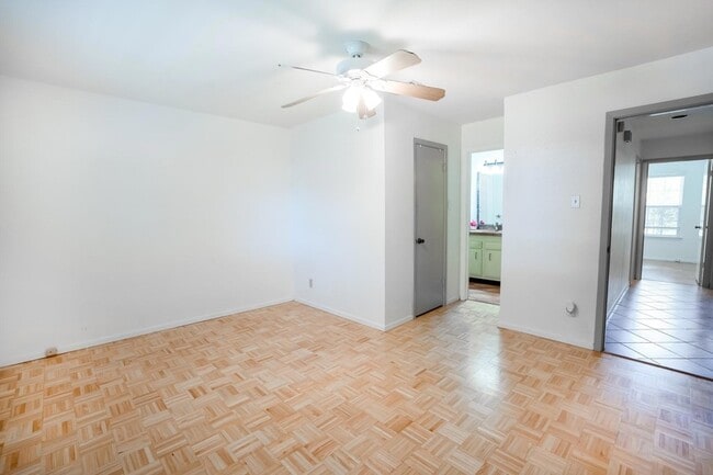 Building Photo - 3611 Cookstown Dr
