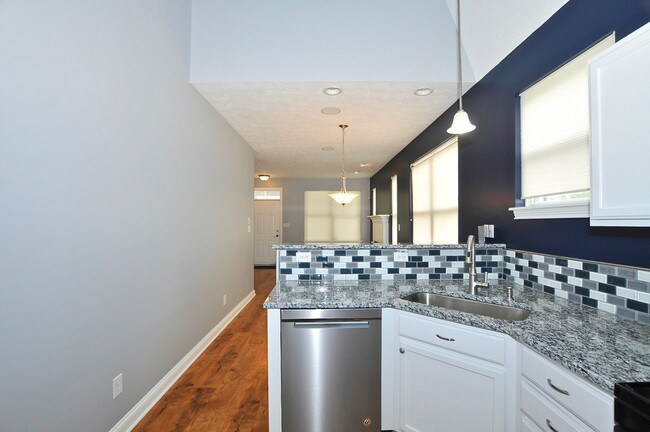 Building Photo - 517 E 23rd St