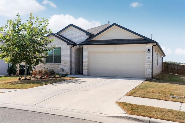 Building Photo - 212 Apache Plum Dr