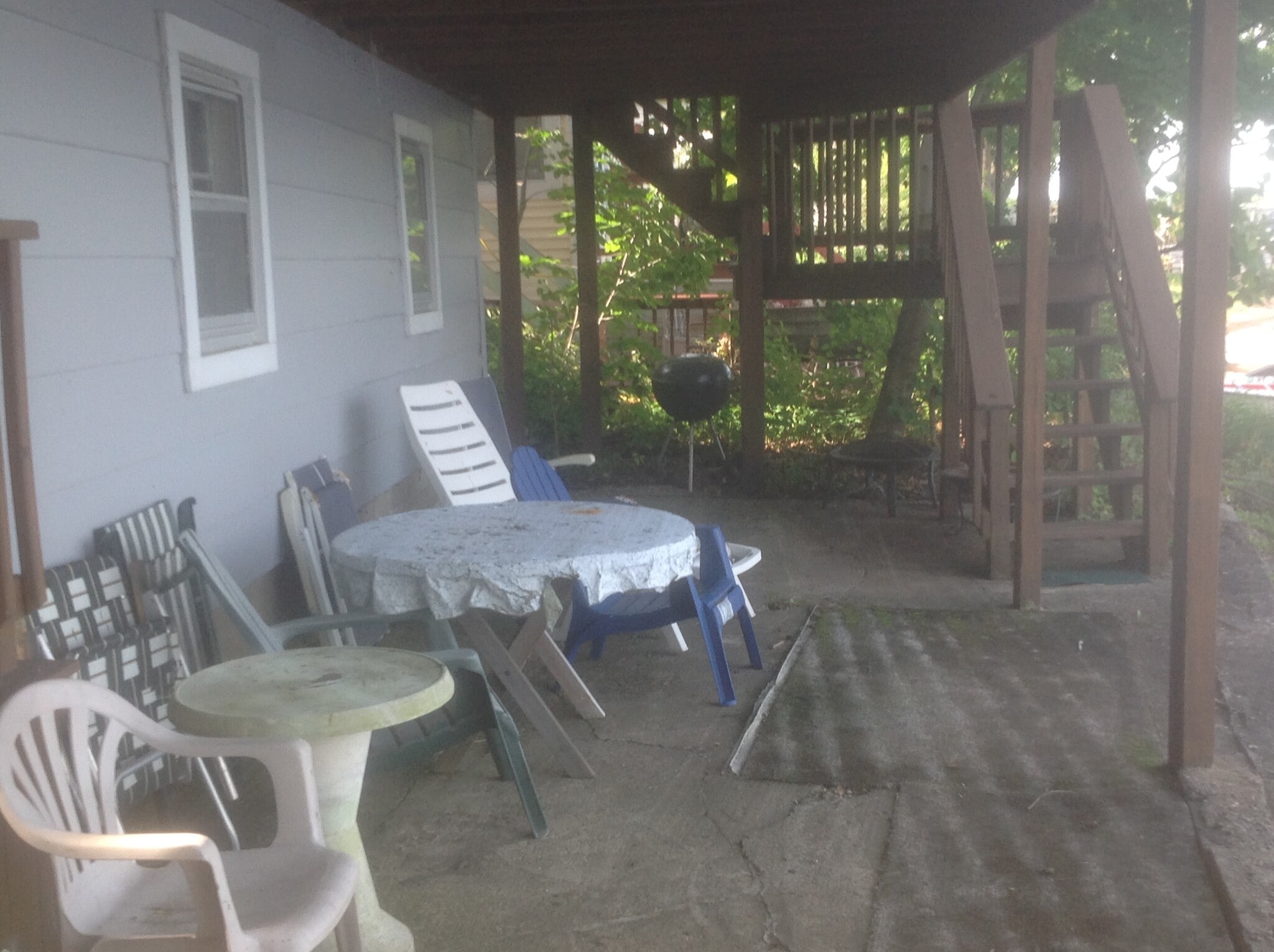 Building Photo - 5077 W Lake Rd