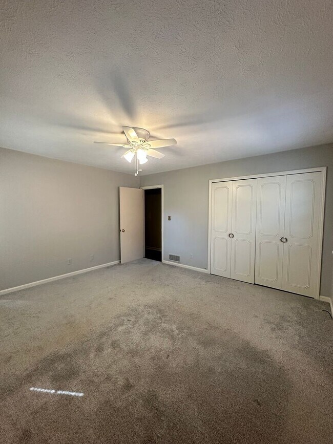 Building Photo - 3BR/3BA Home for Rent in J-town with Two Gar Garage and Large Deck!