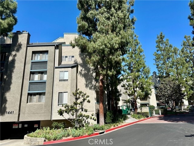 Building Photo - 1441 Brett Pl