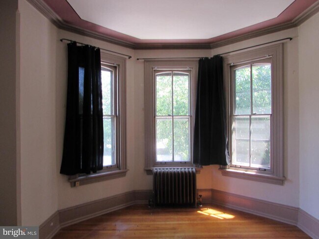 Building Photo - 5911 Greene St