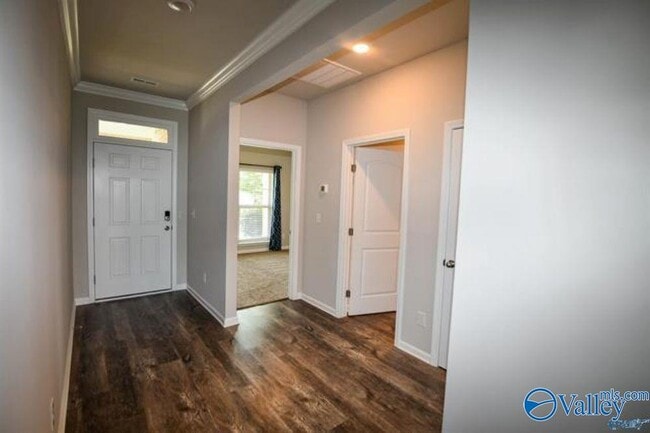 Building Photo - 120 Delilah Ln