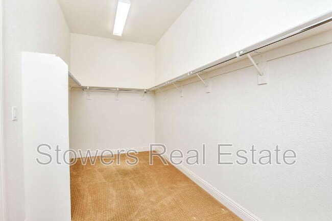 Building Photo - 1587 California Trail