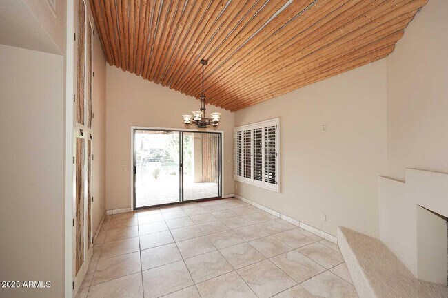 Building Photo - 9969 E Bayview Dr