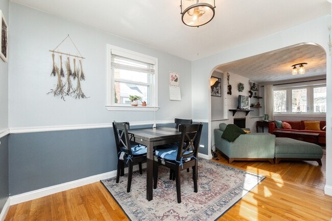 Building Photo - 73 Winfield St