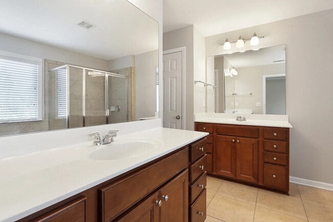 Building Photo - 5113 Kempsford Ct