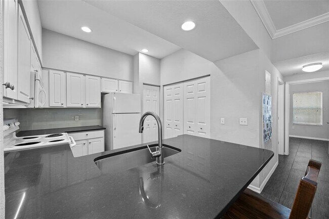 Building Photo - 5141 SW 91st Way