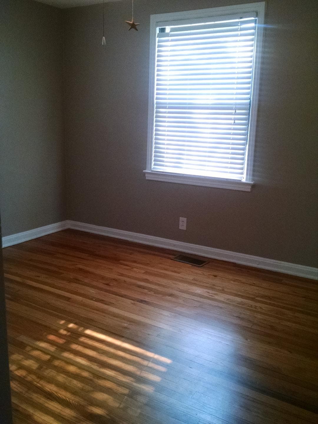 Front bedroom - 1818 3rd Street