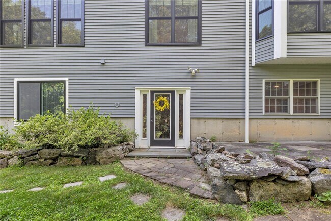 Primary Photo - 22 Lauro Ridge Ct