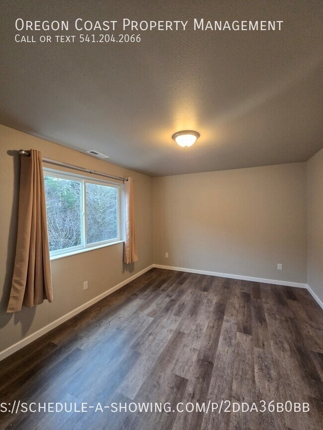 Building Photo - 4265 Sequoia Loop