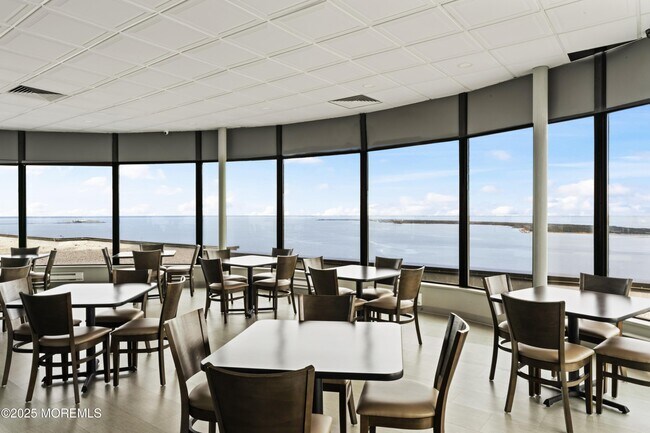 Building Photo - 1 Scenic Dr