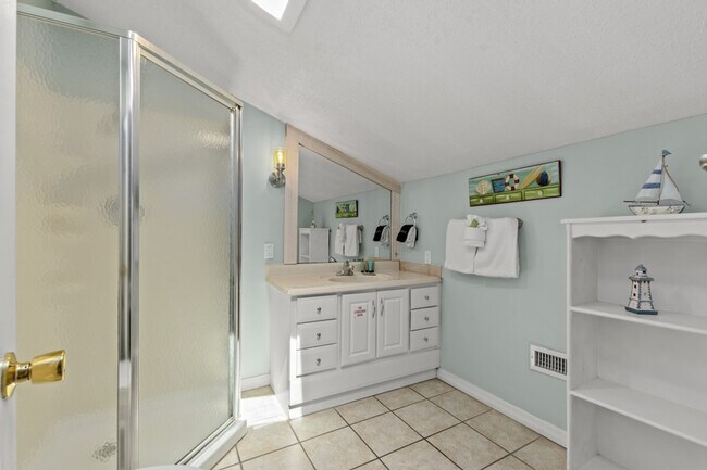 Building Photo - 1630 Hwy 2378