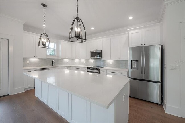 Building Photo - 807 E Ida St