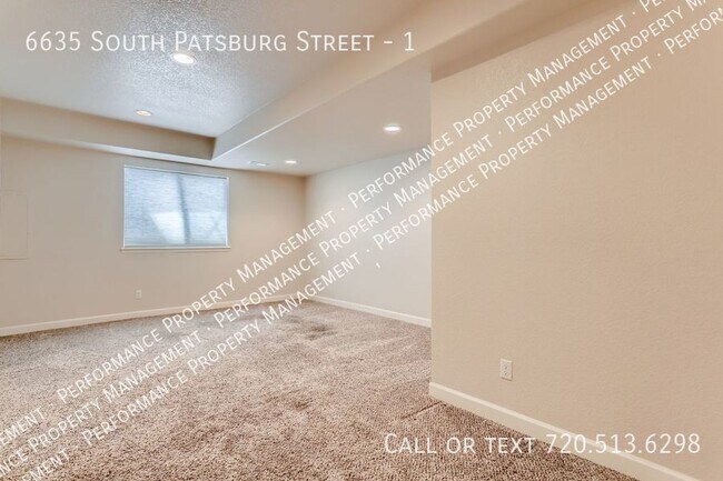 Building Photo - Beautiful Beacon Point Townhome