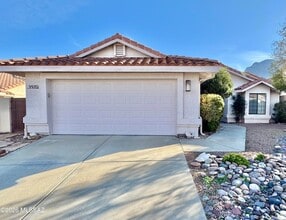 Building Photo - 9970 N Colony Dr