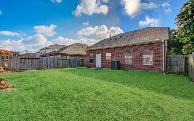 Building Photo - 14034 Chelseahurst Ln