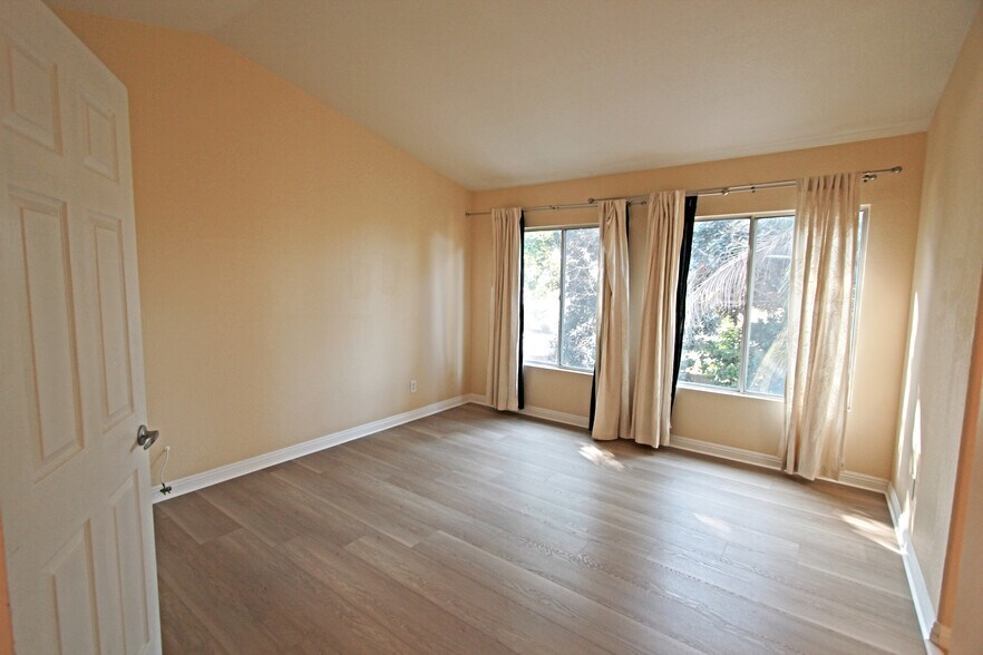 Building Photo - 4065 Ivey Vista Way