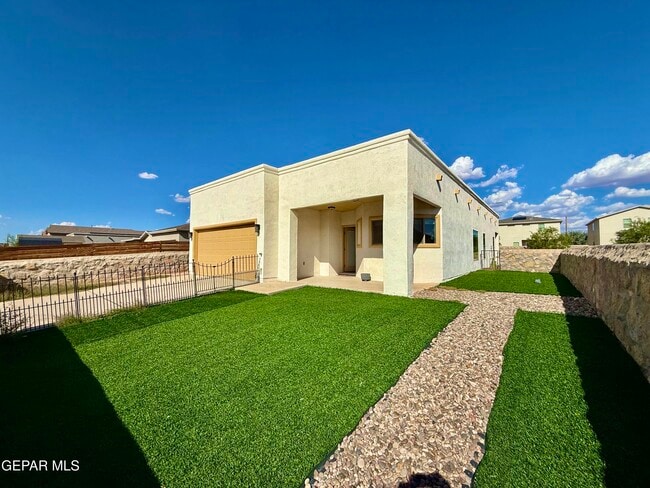 Building Photo - 4817 Mark Avizo