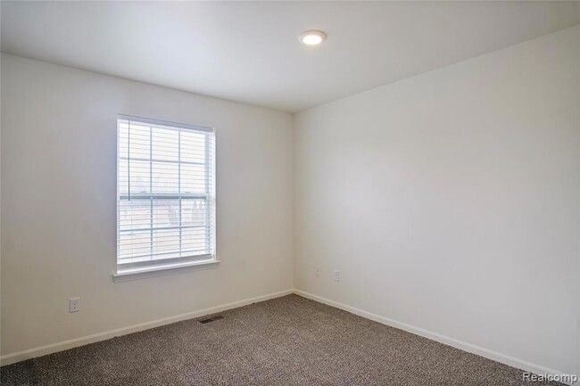 Building Photo - 29742 Fox Run Cir