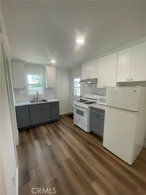 Building Photo - 3807 Mohawk St