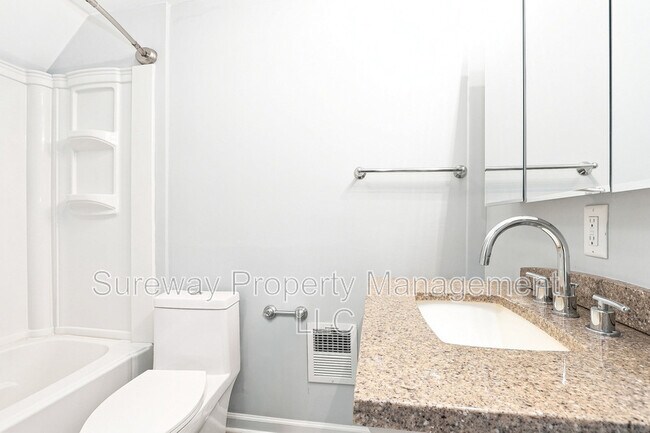 Building Photo - 111 Westmont Ave