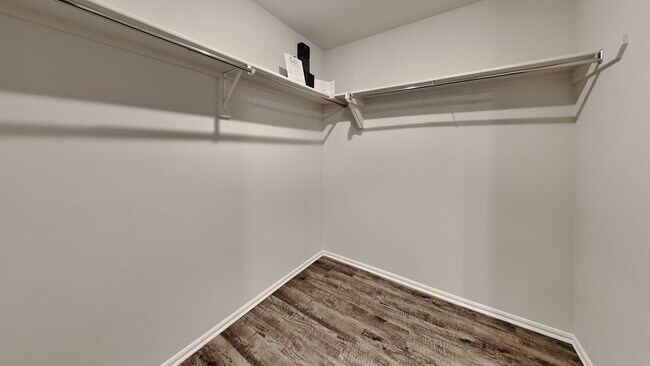 Building Photo - A Nice 4 Bed 2 Bath Home in Mustang School...
