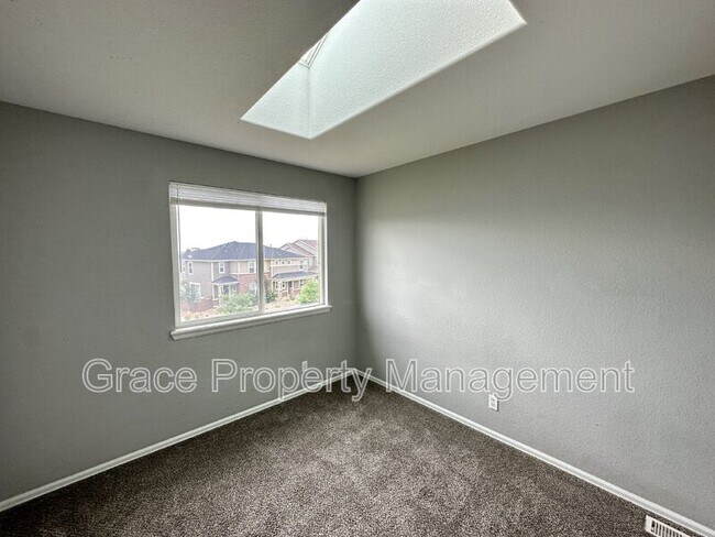 Building Photo - 1214 S Zeno Way