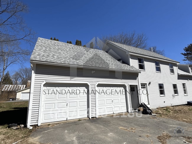 Building Photo - Spacious Updated 4BR/3BA Home | Garage, W/D, Pet-Friendly – $2,700