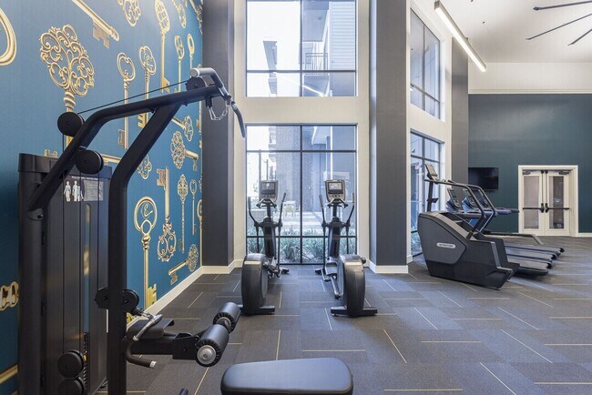 Building Photo - Triple Deal: Up to 6 Weeks Off, $1,000, an...