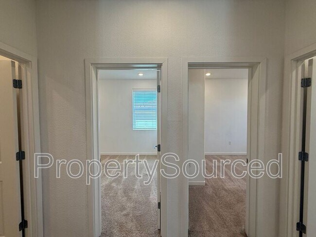 Building Photo - 754 Shearwater Rd